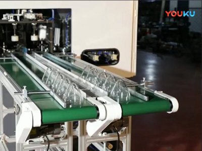 吹瓶机的工作原理及全自动吹瓶机的特点